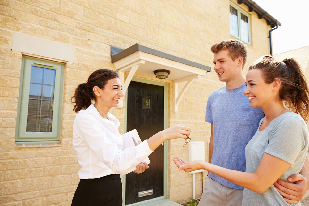 Simple tips to help sell your house faster