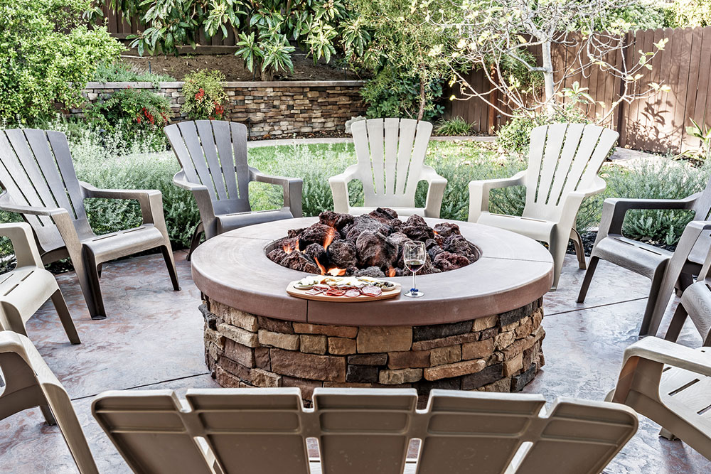 9 backyard fire pit landscaping ideas to try