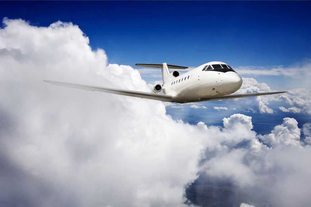 Top 5 luxurious private jets to rent