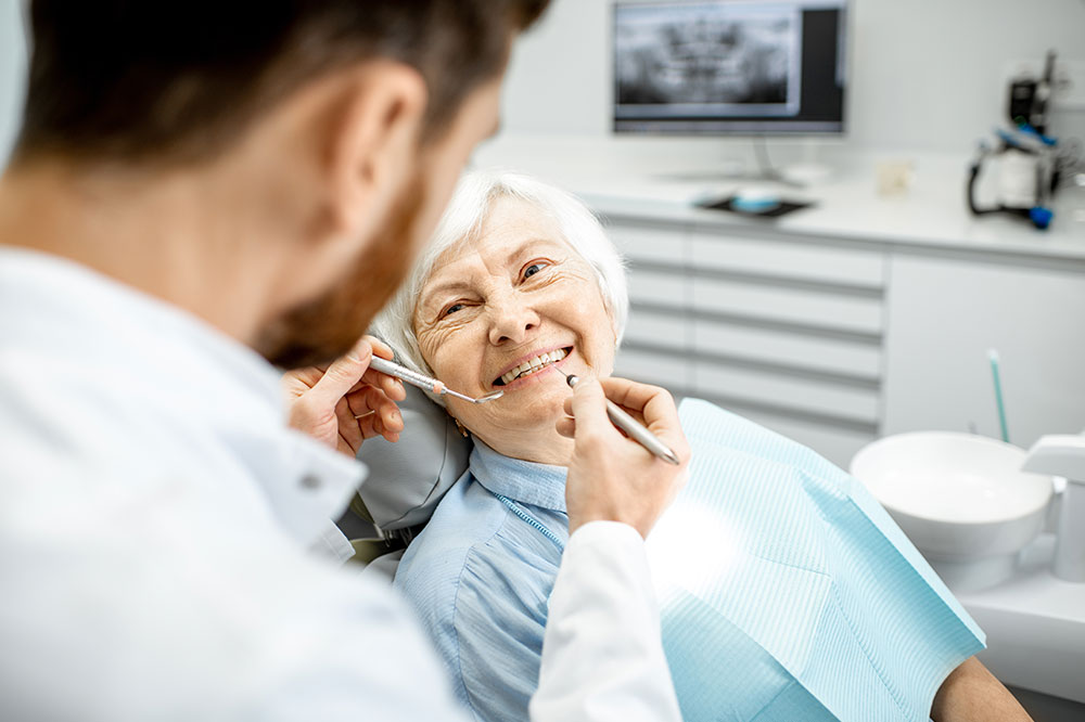 How to choose the best dental insurance for seniors