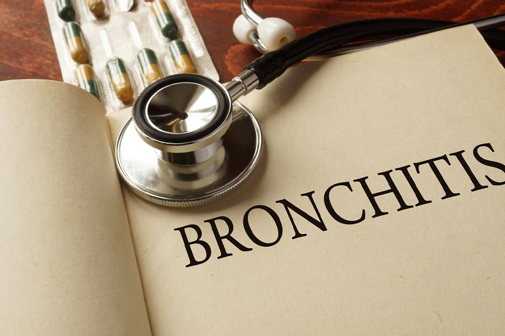 Know all about acute bronchitis, its causes, symptoms, and management