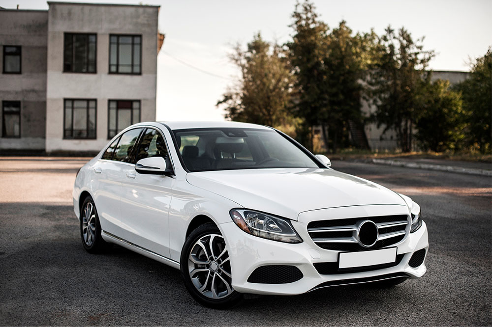 4 fantastic luxury midsize sedans to check out