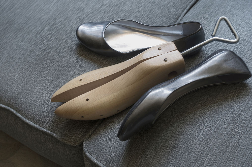 7 easy tips to keep the shoes in shape