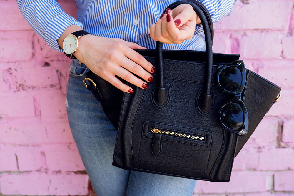 Different types of handbags to consider buying