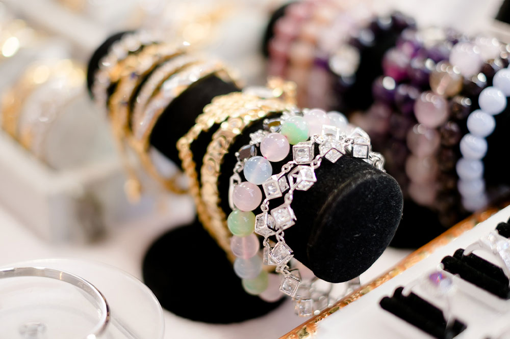 How to choose the perfect costume and accessory