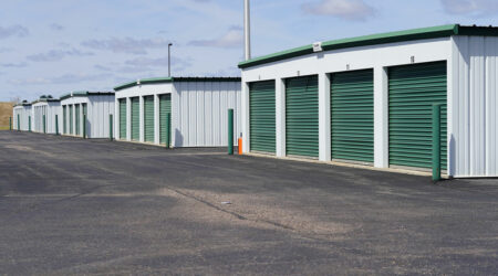 Important elements of industrial storage units