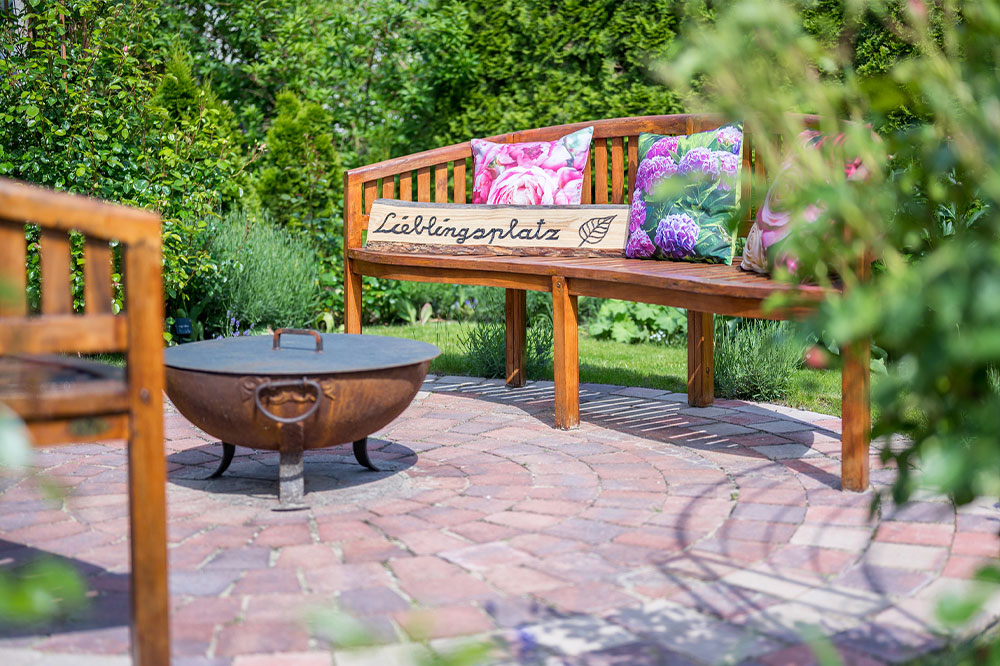 Indoor and outdoor benches for every type of space