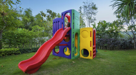 Outdoor playground equipment – Popular types and buying tips